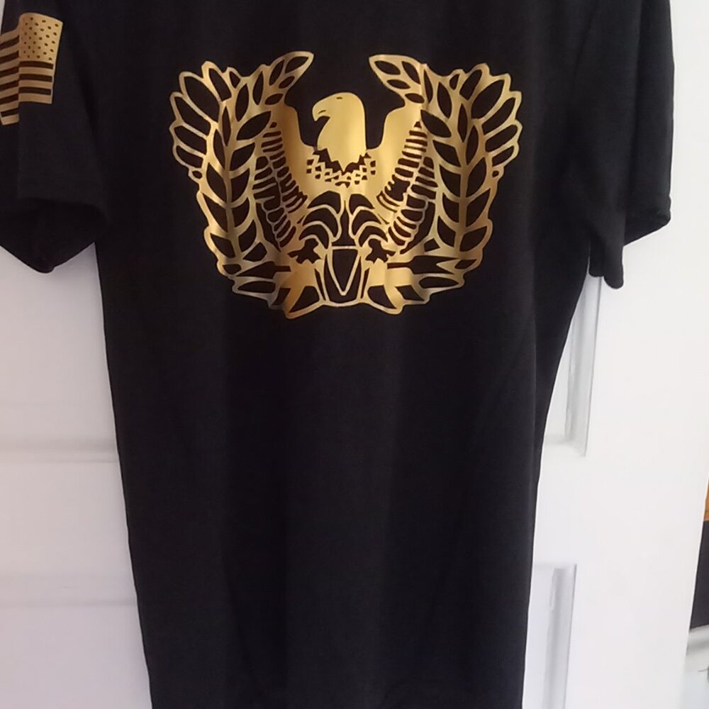 new GOLDEN EAGLE Embossed T shirt- size S